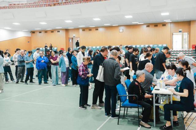 走进国防 服务军工 ——西安交大一附院多学科专家义诊守护军工健康