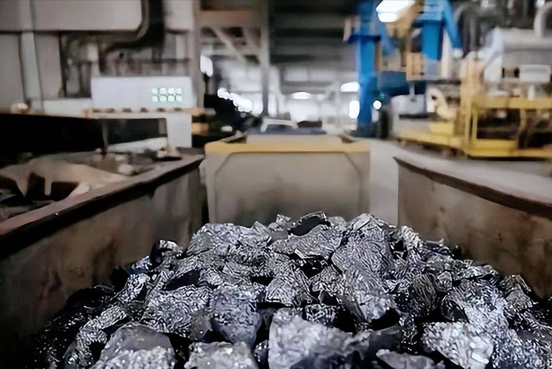 10记重拳打出组合攻势,美军工供应链崩裂在即,北京稳坐钓鱼台