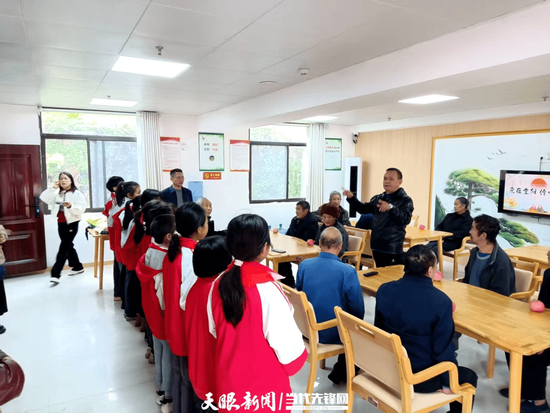 织金:民生“纪手”抓 守护“夕阳红”