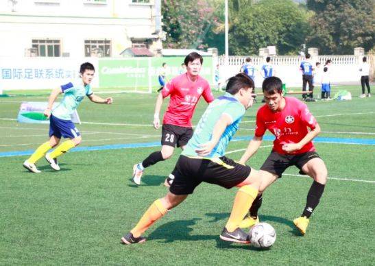 【头条】《3》粤甲联赛是什么?——区域足球联赛的盈利模式