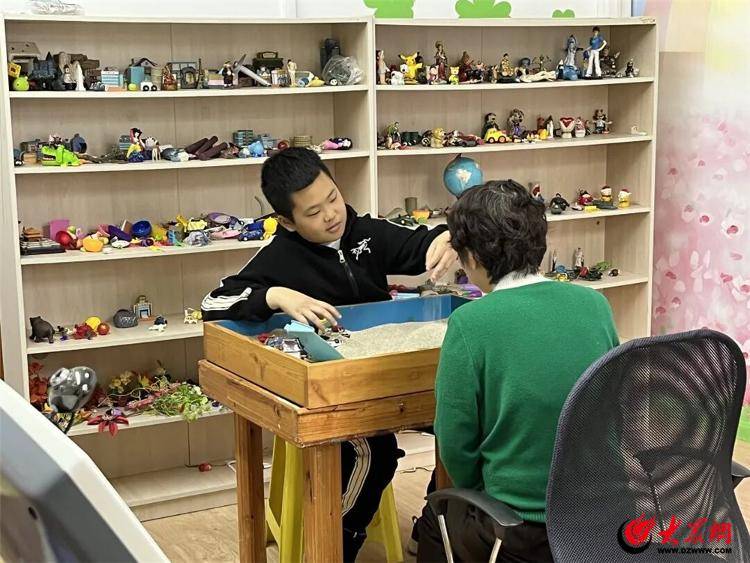 医教结合 科学评估 共促成长——青岛仁爱学校携手青岛中心医院开展学生心理评估