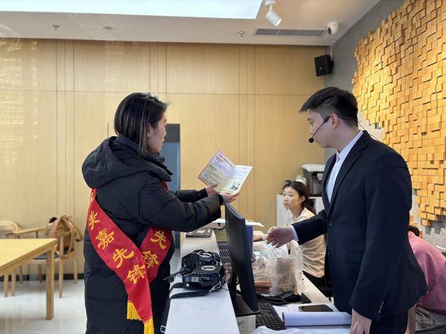 清风相伴，廉润初心——青岛嘉峪关学校、青岛宁夏路小学、青岛澳门路小学教育集团开展主题党日活动