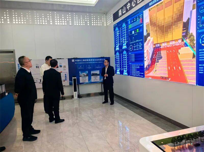 柳州市委常委、副市长张华带队赴广州、深圳体育招商引资，洽谈体育经济合作