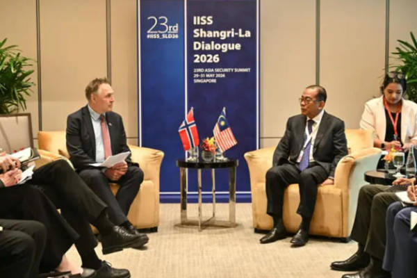 挪威交付导弹前毁约，美国撇清关系，马防长怒批：还有没有国际法